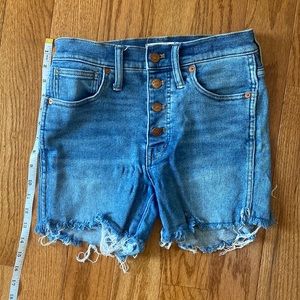 Madewell 10” high rise cutoff shorts medium wash button front size 27